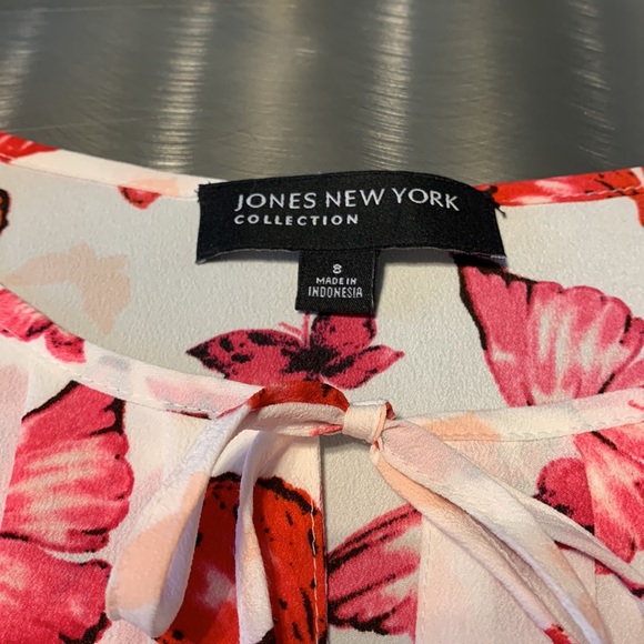 Jones New York Collection Butterfly Print Popover Blouse Size 8 - Picture 8 of 12